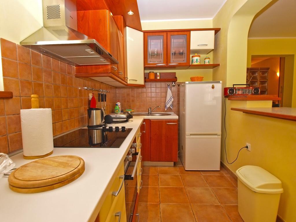 Puzar 389 * Pula